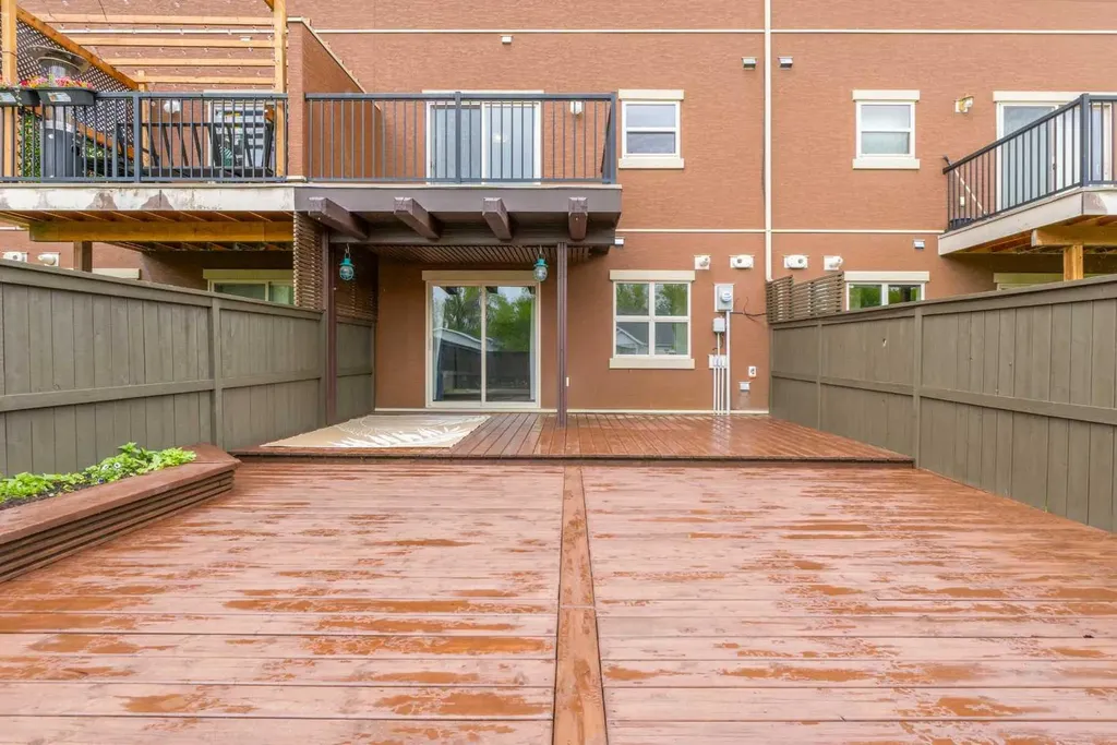 2120 21 Avenue Didsbury AB T0M 0W0