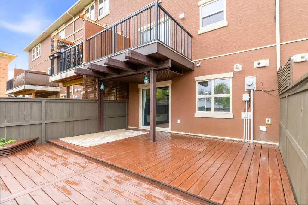 2120 21 Avenue Didsbury AB T0M 0W0
