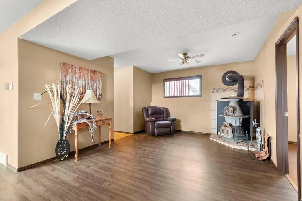 6220A Township Road 121a Rural Cypress County AB T1A 7G8