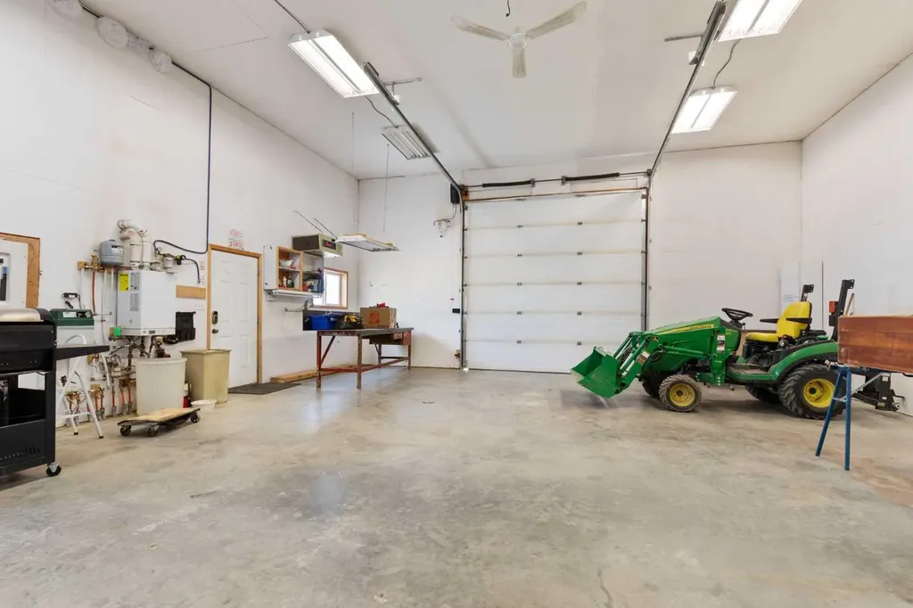 6220A Township Road 121a Rural Cypress County AB T1A 7G8