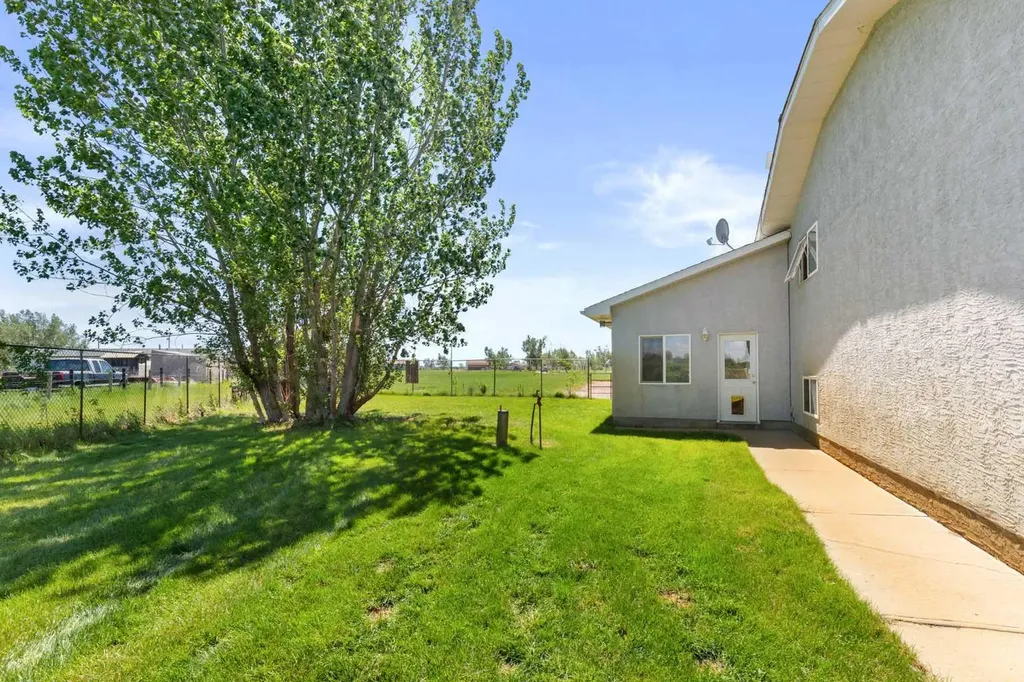 6220A Township Road 121a Rural Cypress County AB T1A 7G8