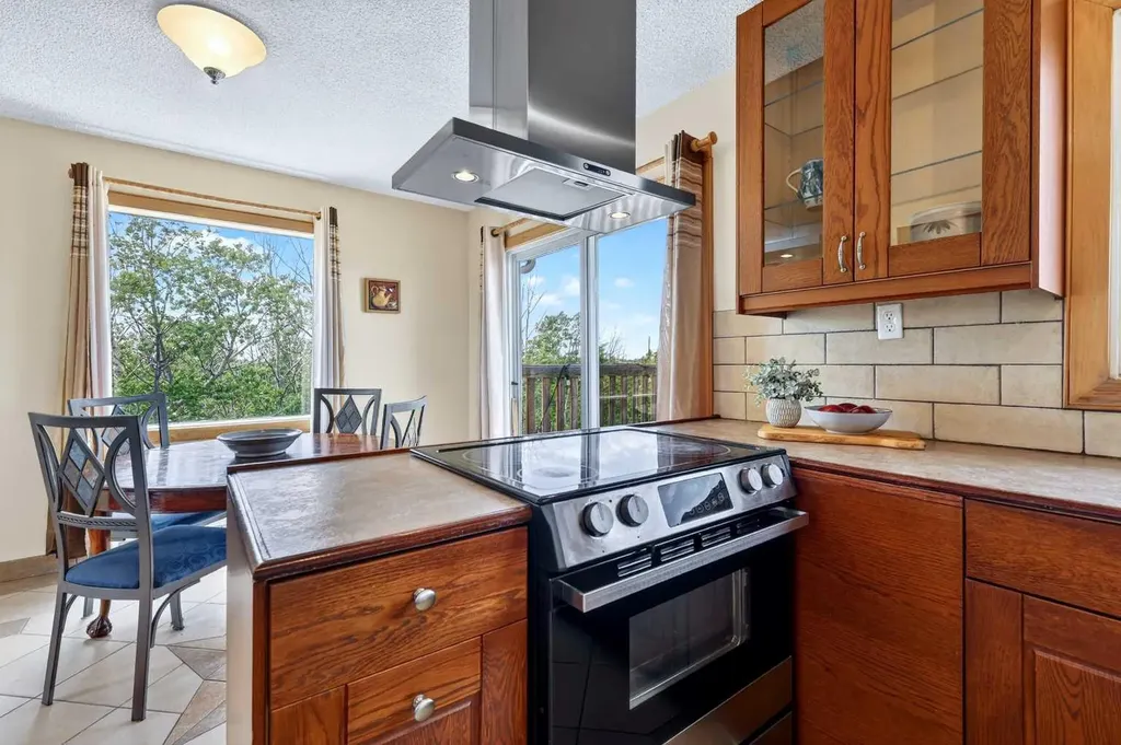 232054 Range Road 243a Namaka AB T1P 0N3