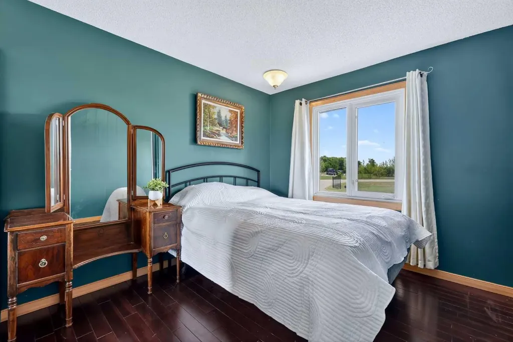 232054 Range Road 243a Namaka AB T1P 0N3