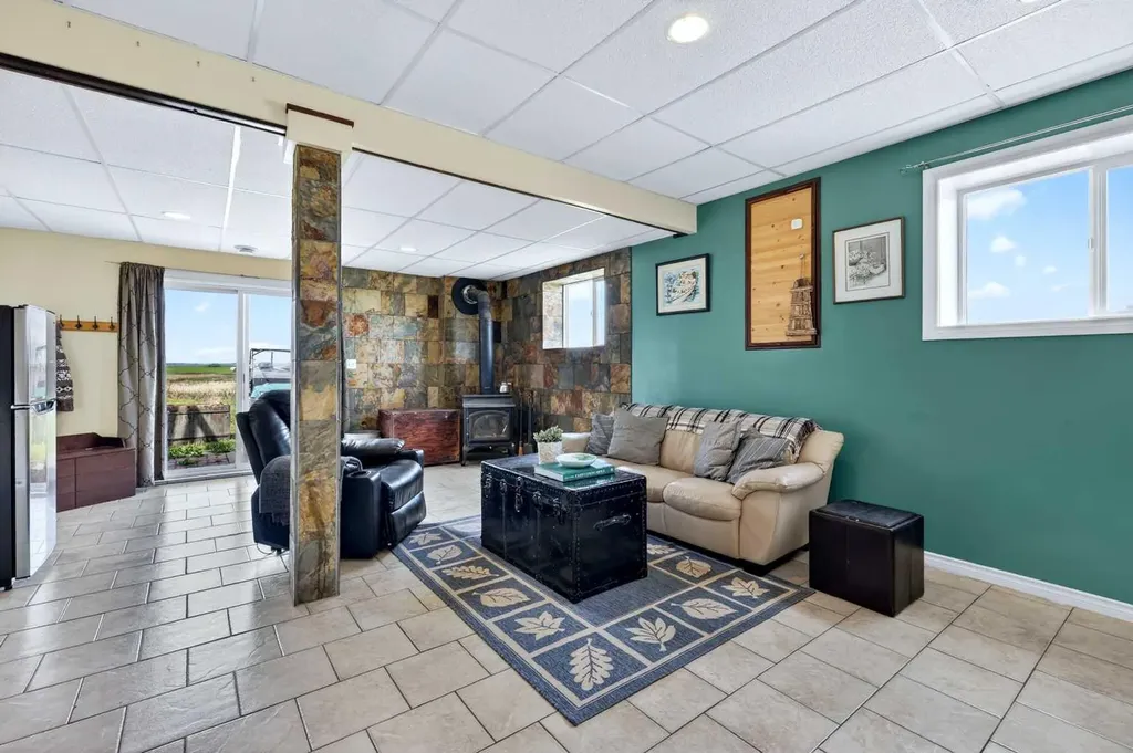 232054 Range Road 243a Namaka AB T1P 0N3