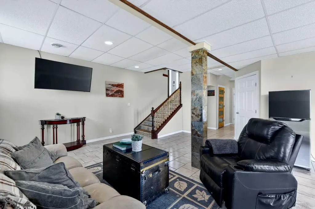 232054 Range Road 243a Namaka AB T1P 0N3