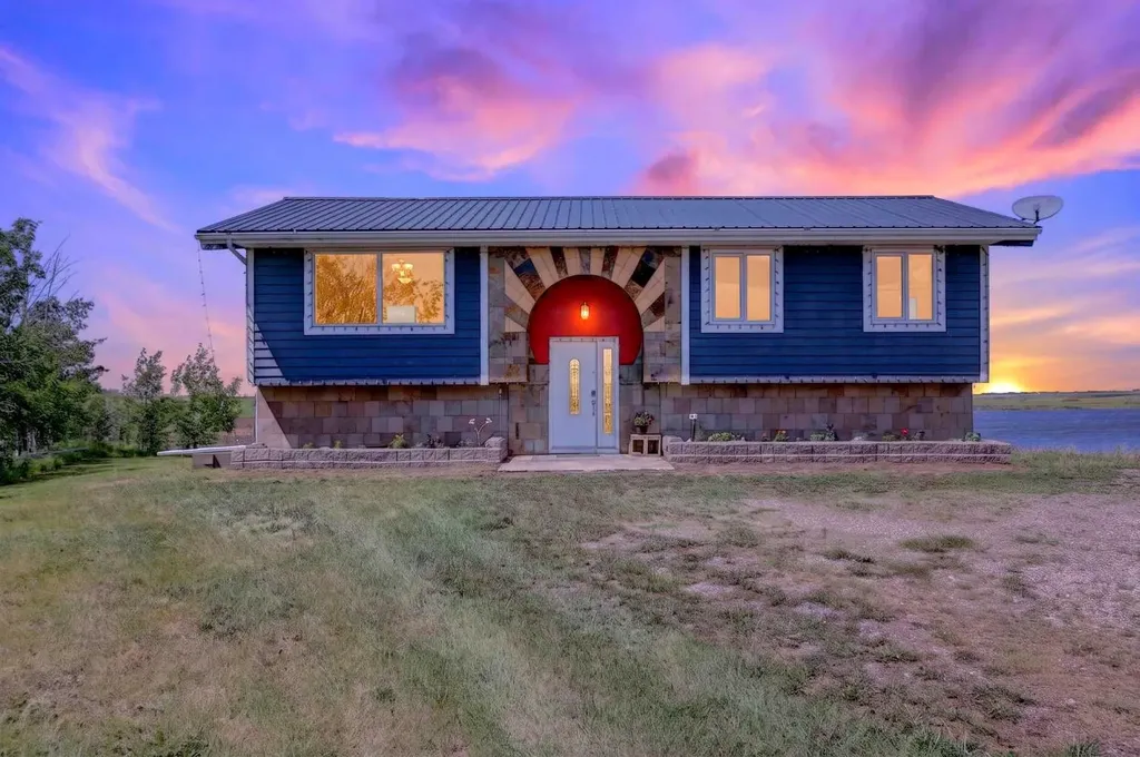 232054 Range Road 243a Namaka AB T1P 0N3