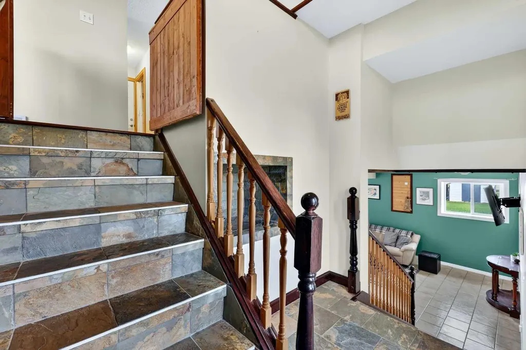 232054 Range Road 243a Namaka AB T1P 0N3