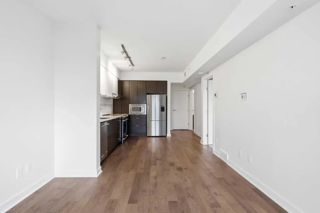930 6 Avenue SW Calgary AB T2P 1J3
