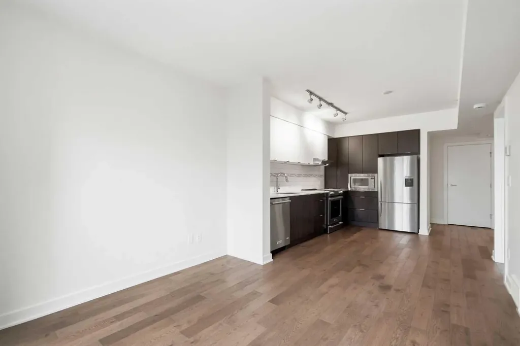 930 6 Avenue SW Calgary AB T2P 1J3