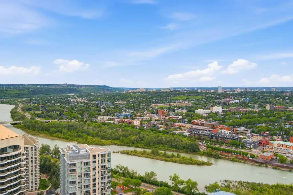 930 6 Avenue SW Calgary AB T2P 1J3