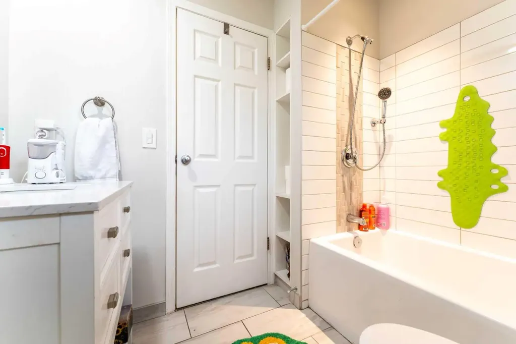 332 Deer Run Crescent SE Calgary AB T2J 5N5