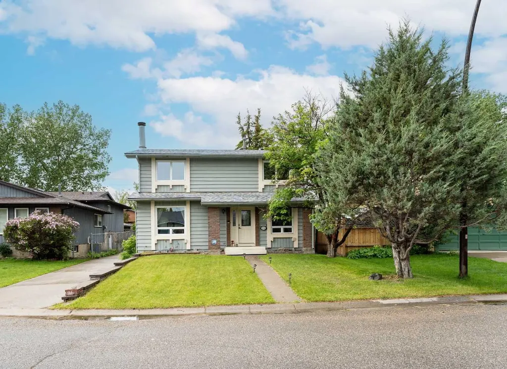332 Deer Run Crescent SE Calgary AB T2J 5N5