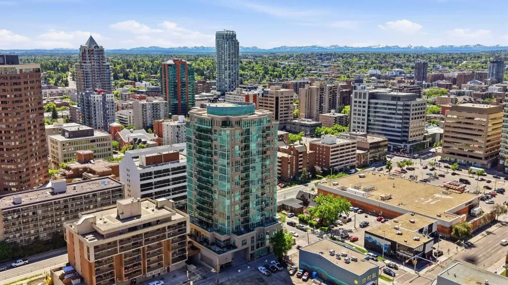 788 12 Avenue SW Calgary AB T2R 0H1