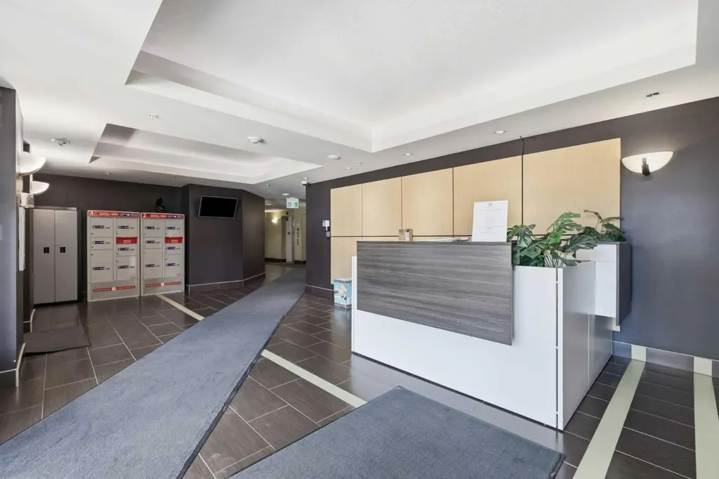 788 12 Avenue SW Calgary AB T2R 0H1