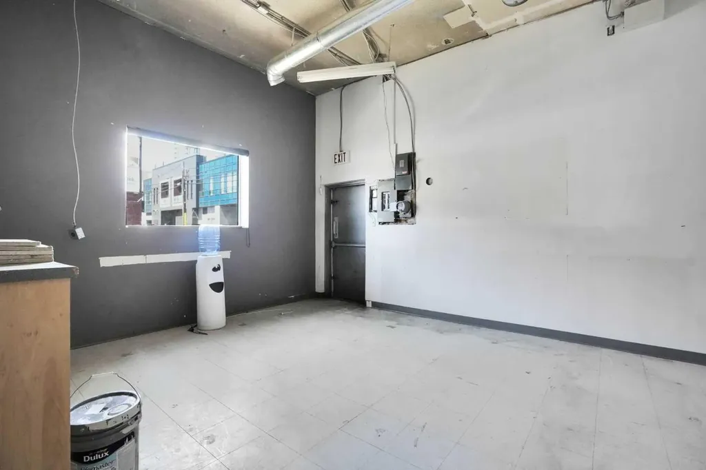 1350 11 Avenue SW Calgary AB T3C 0M6
