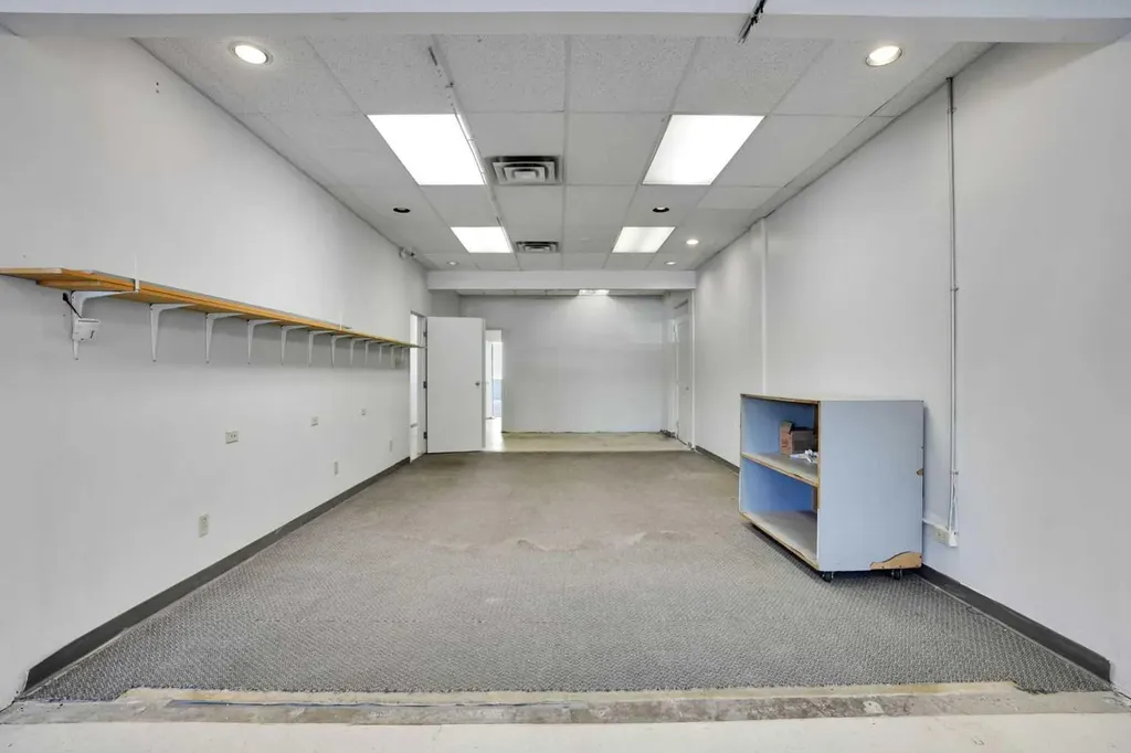 1350 11 Avenue SW Calgary AB T3C 0M6