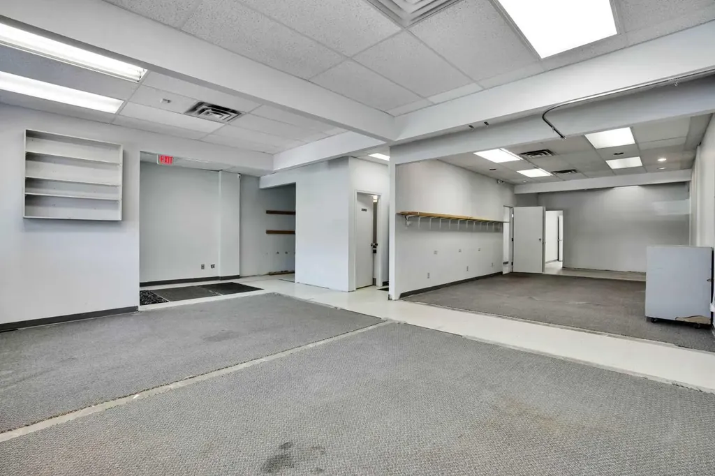1350 11 Avenue SW Calgary AB T3C 0M6