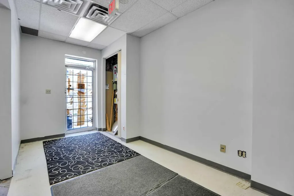123 Any Avenue SW Calgary AB T3C 0M6