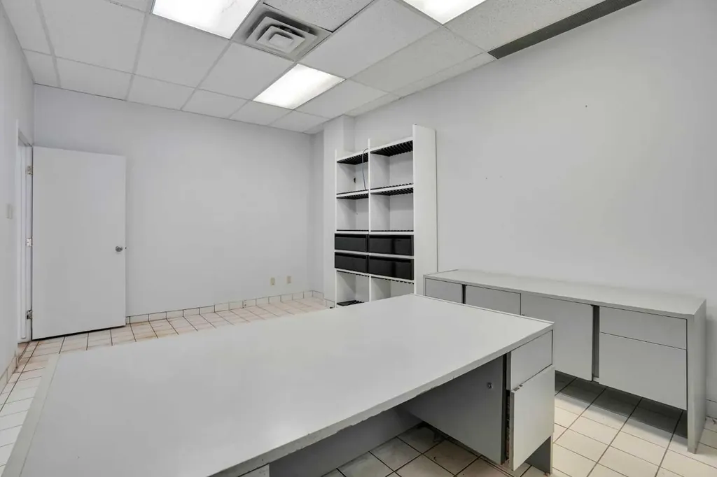 123 Any Avenue SW Calgary AB T3C 0M6
