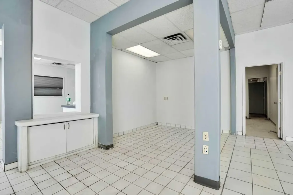 1350 11 Avenue SW Calgary AB T3C 0M6