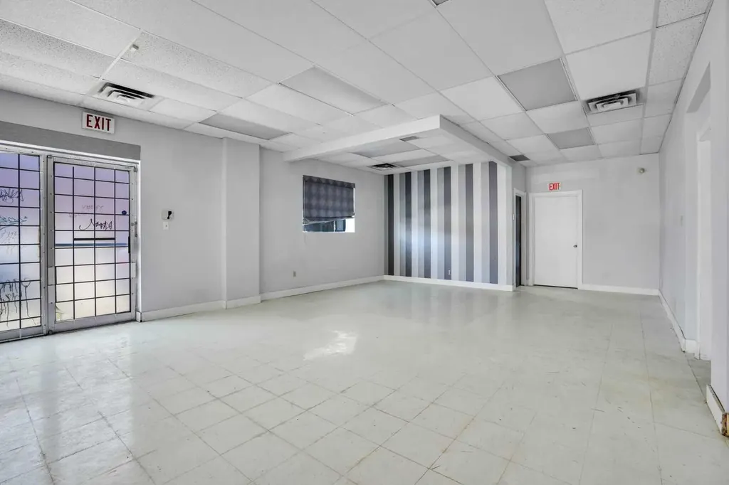 1350 11 Avenue SW Calgary AB T3C 0M6