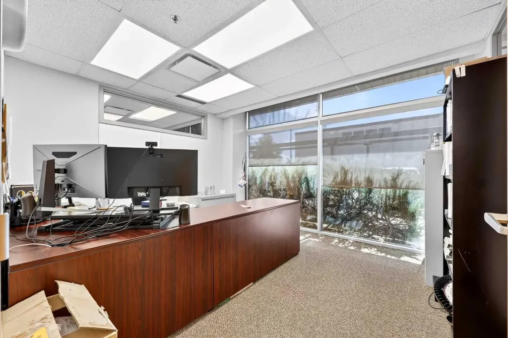 5700 1 Street SW Calgary AB T2H0E8