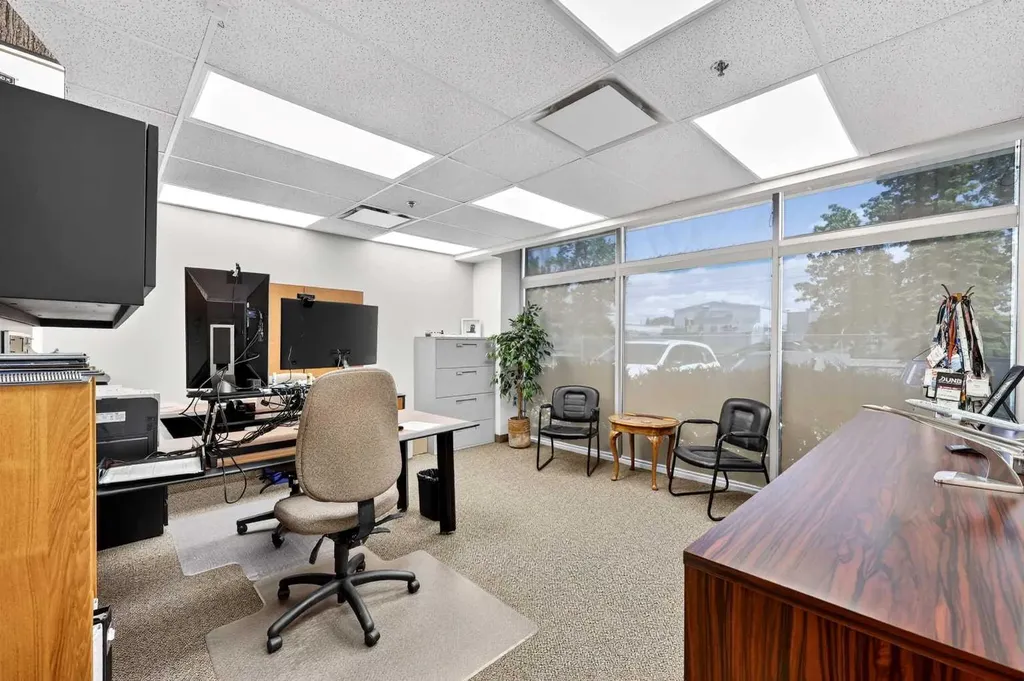 5700 1 Street SW Calgary AB T2H0E8