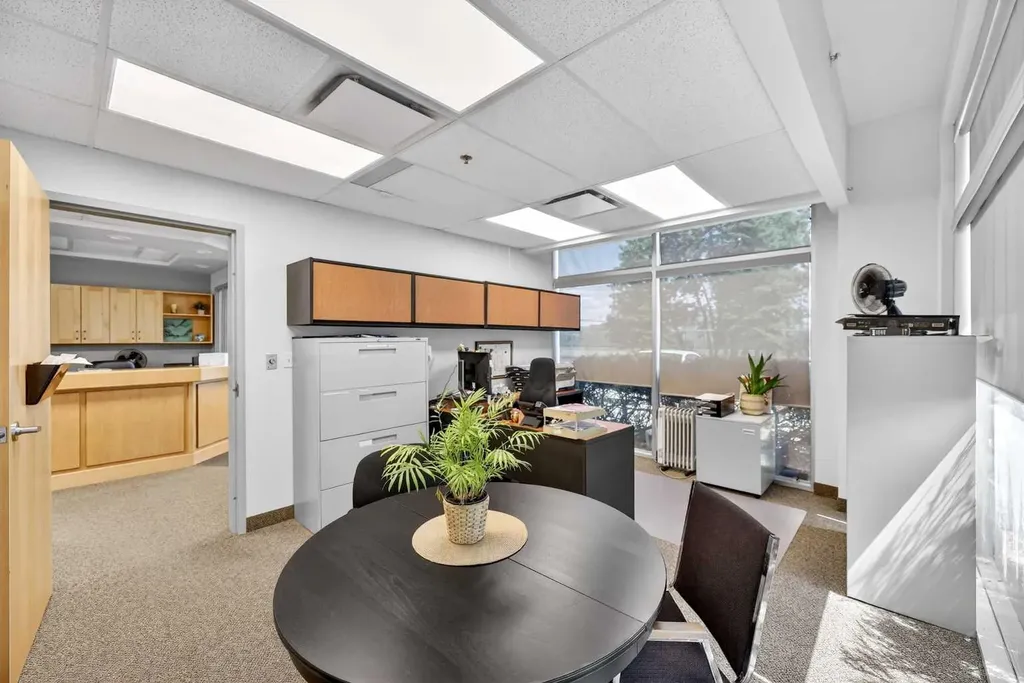 5700 1 Street SW Calgary AB T2H0E8