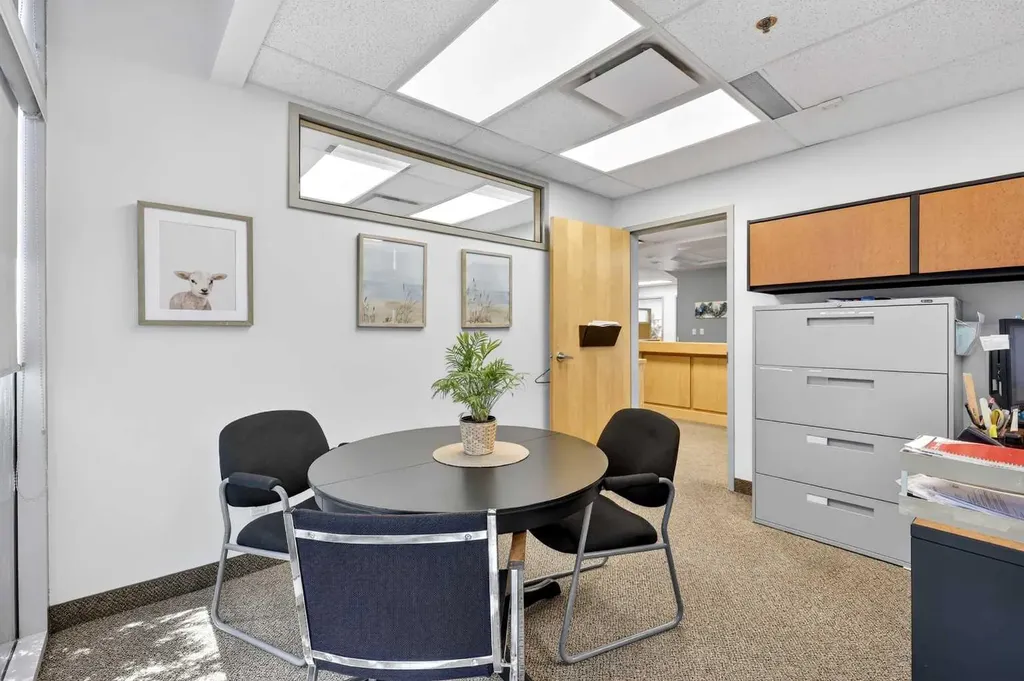 5700 1 Street SW Calgary AB T2H0E8