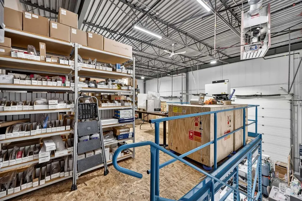 5700 1 Street SW Calgary AB T2H0E8