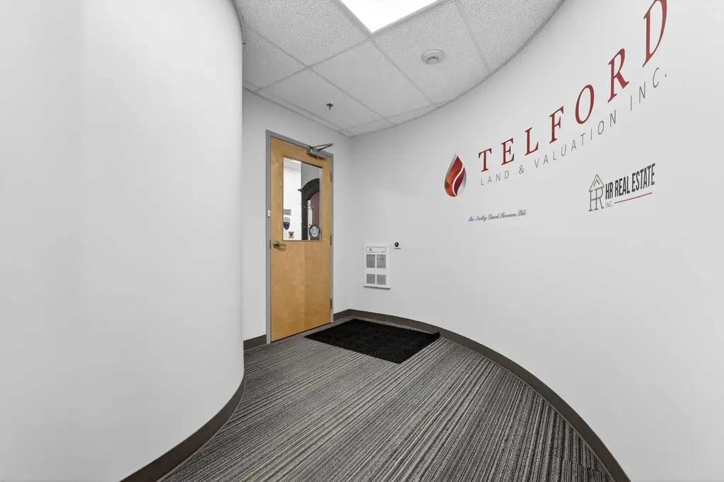 5700 1 Street SW Calgary AB T2H0E8