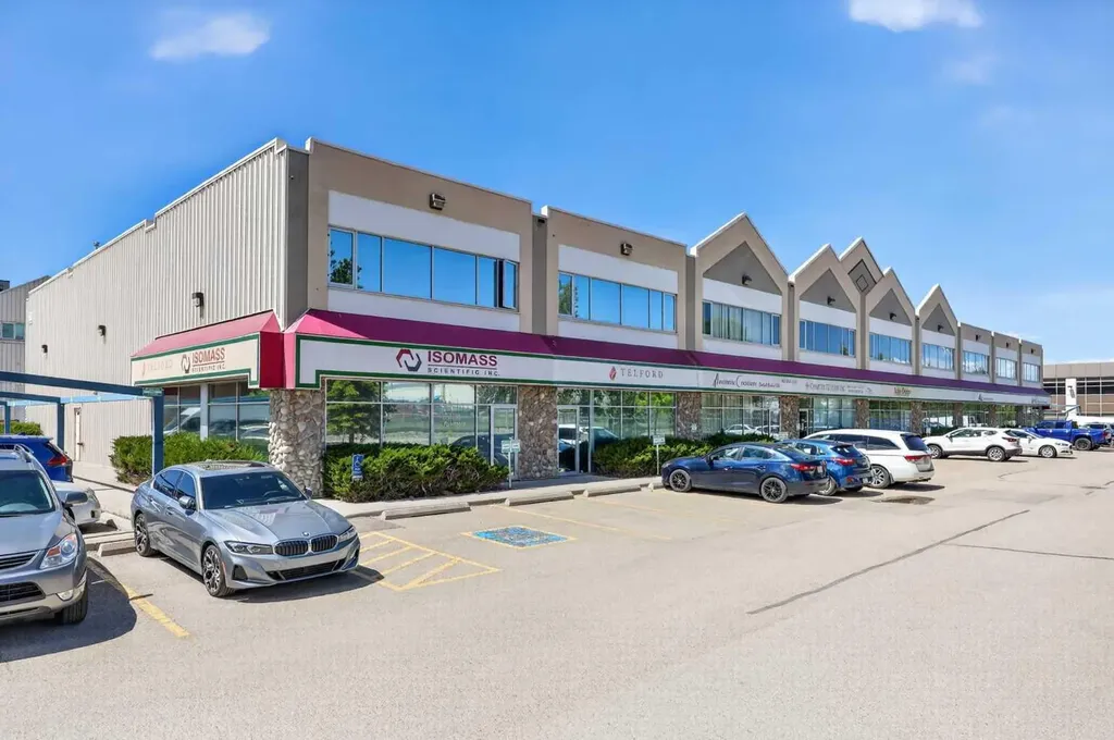 5700 1 Street SW Calgary AB T2H0E8