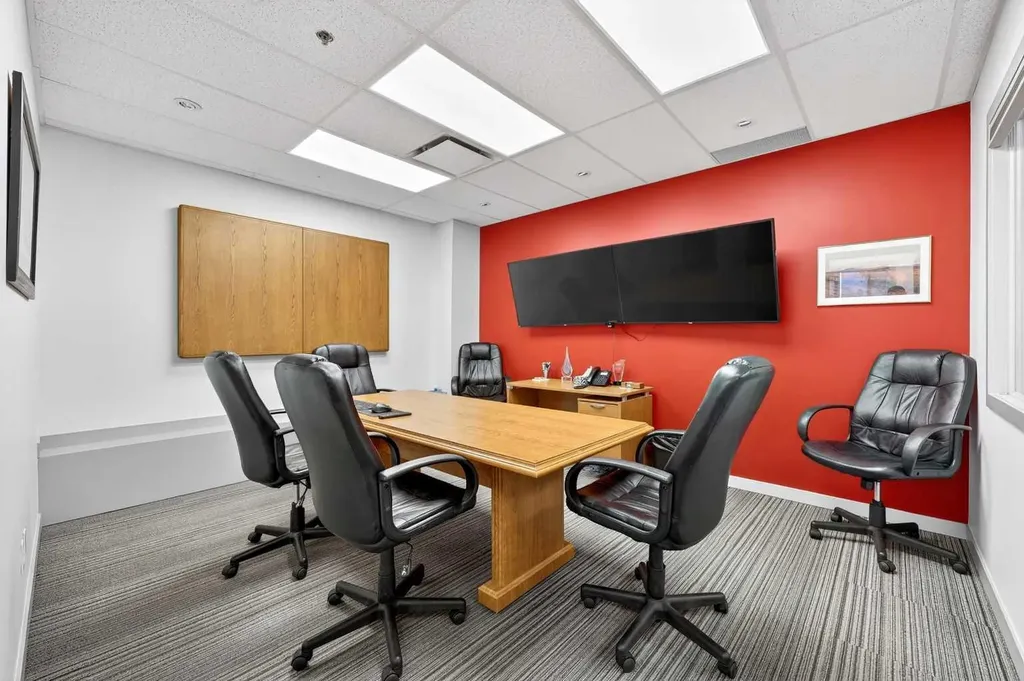 5700 1 Street SW Calgary AB T2H0E8