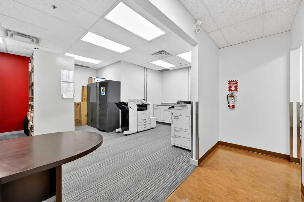 5700 1 Street SW Calgary AB T2H0E8