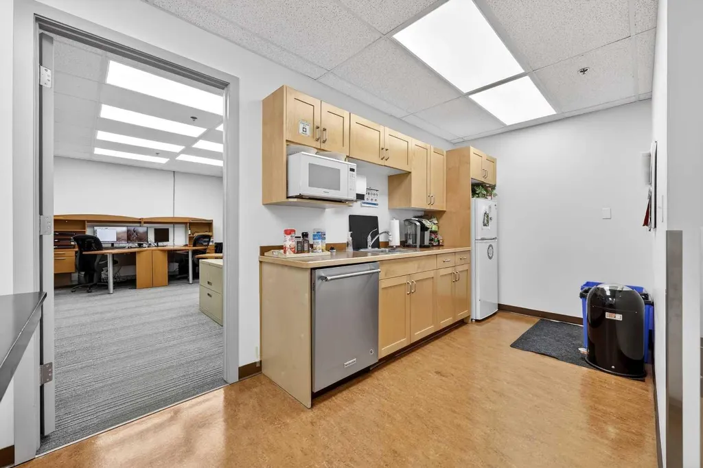 5700 1 Street SW Calgary AB T2H0E8
