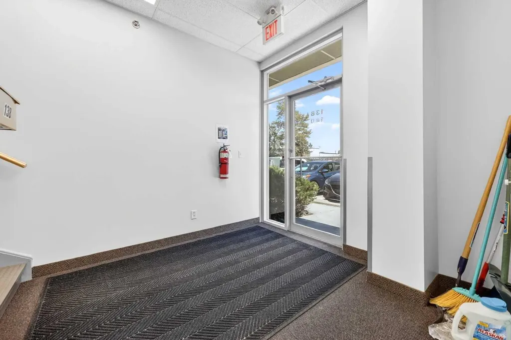 5700 1 Street SW Calgary AB T2H0E8