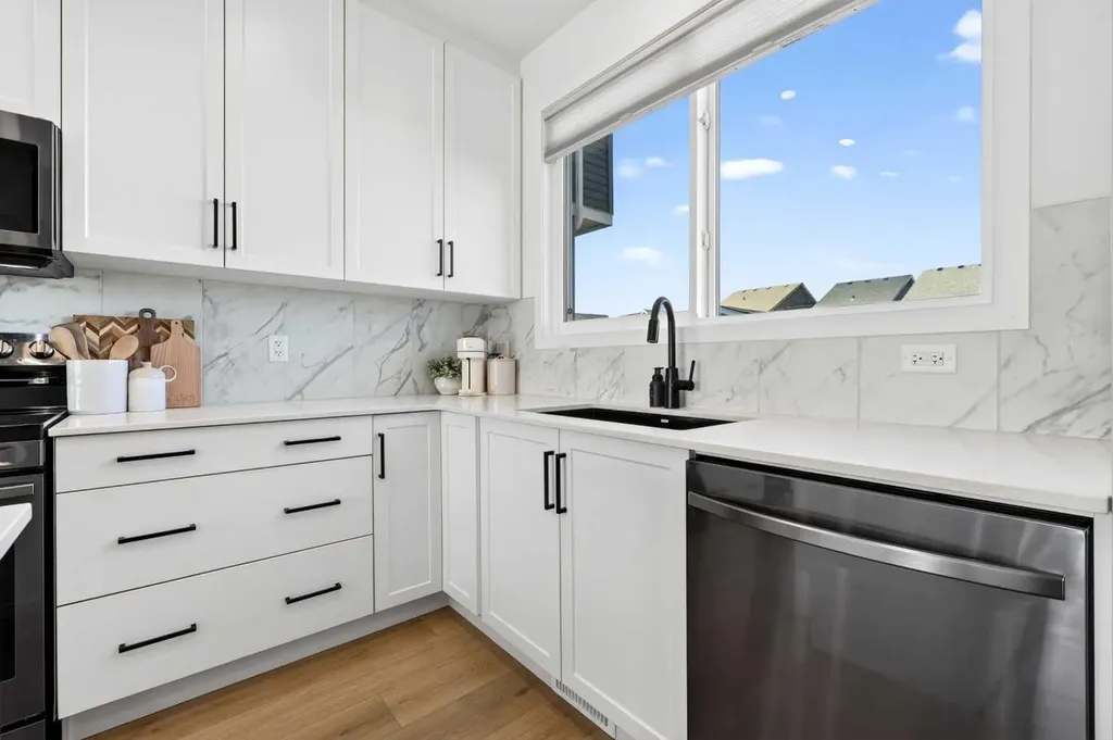 87 Heirloom Boulevard SE Calgary AB T3S 0H2
