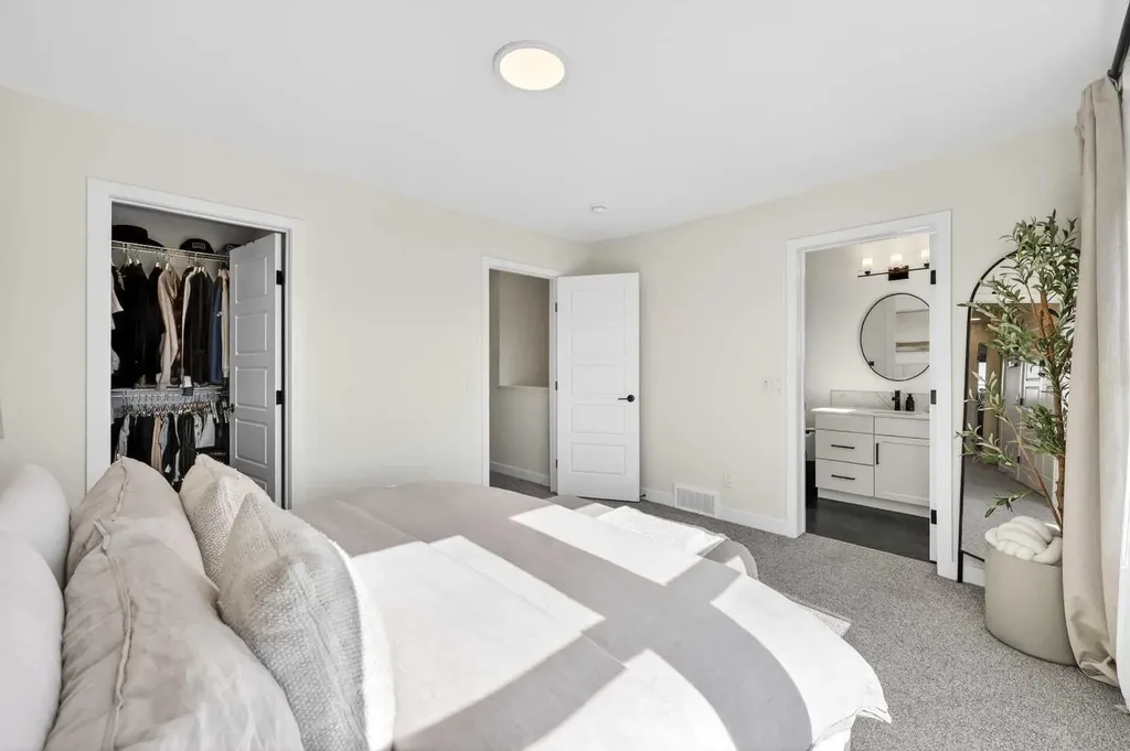 87 Heirloom Boulevard SE Calgary AB T3S 0H2
