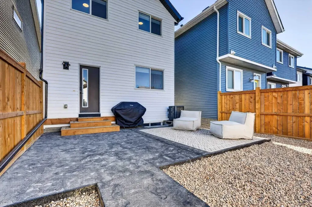 87 Heirloom Boulevard SE Calgary AB T3S 0H2