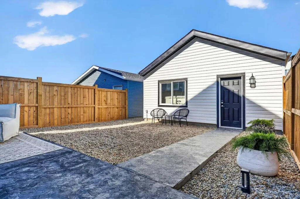 87 Heirloom Boulevard SE Calgary AB T3S 0H2