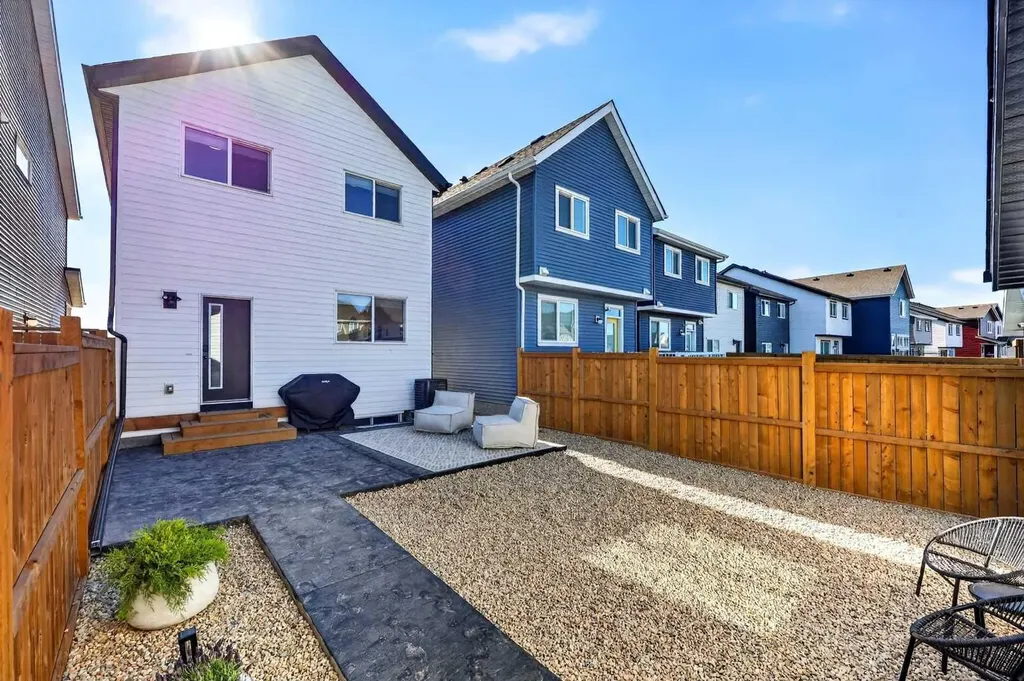 87 Heirloom Boulevard SE Calgary AB T3S 0H2