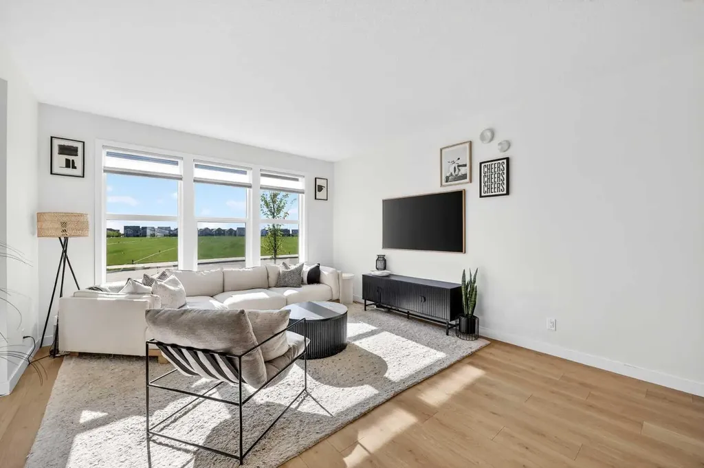 87 Heirloom Boulevard SE Calgary AB T3S 0H2