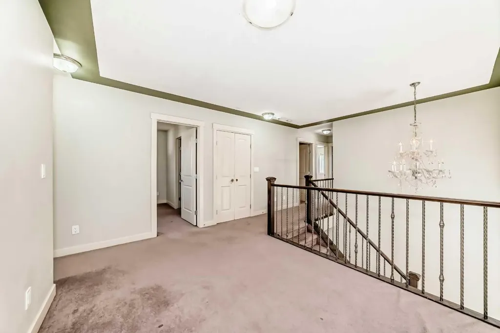 108 Sherwood Common NW Calgary AB T3R 1R2
