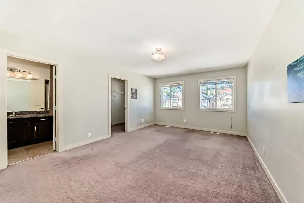 108 Sherwood Common NW Calgary AB T3R 1R2