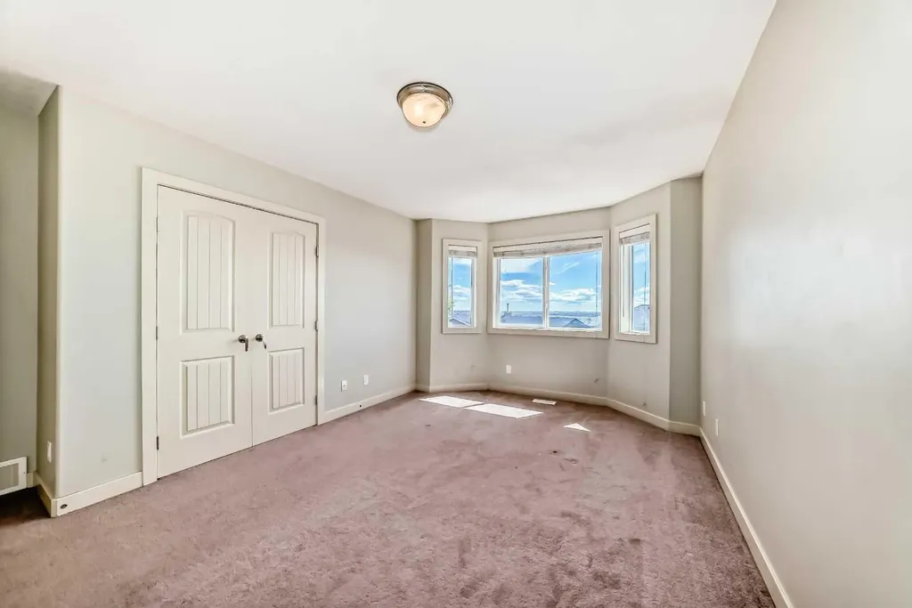 108 Sherwood Common NW Calgary AB T3R 1R2