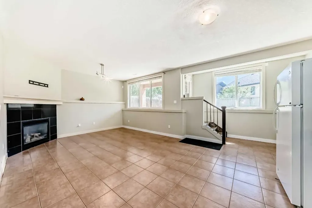 108 Sherwood Common NW Calgary AB T3R 1R2