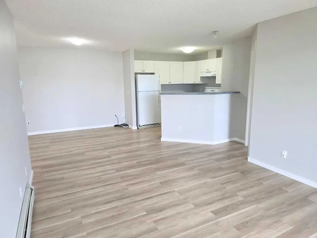 604 8 Street SW Airdrie AB T4B 2W4