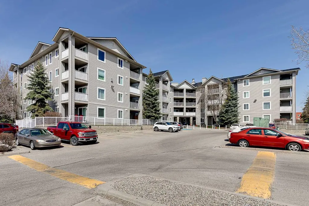 604 8 Street SW Airdrie AB T4B 2W4