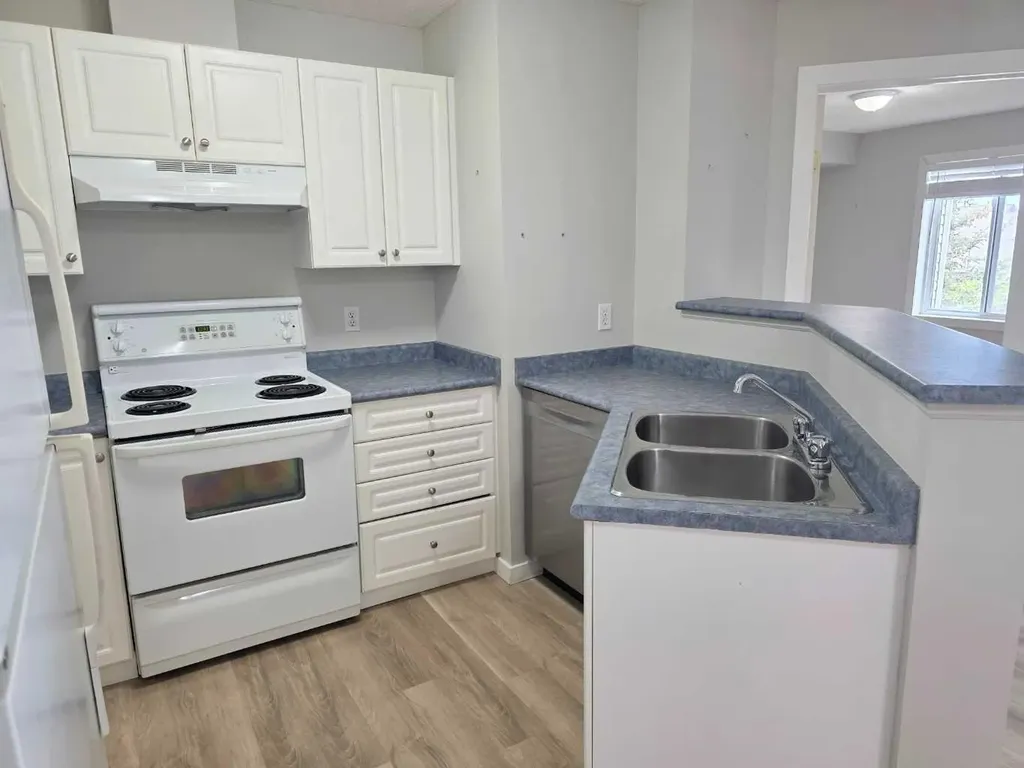 604 8 Street SW Airdrie AB T4B 2W4