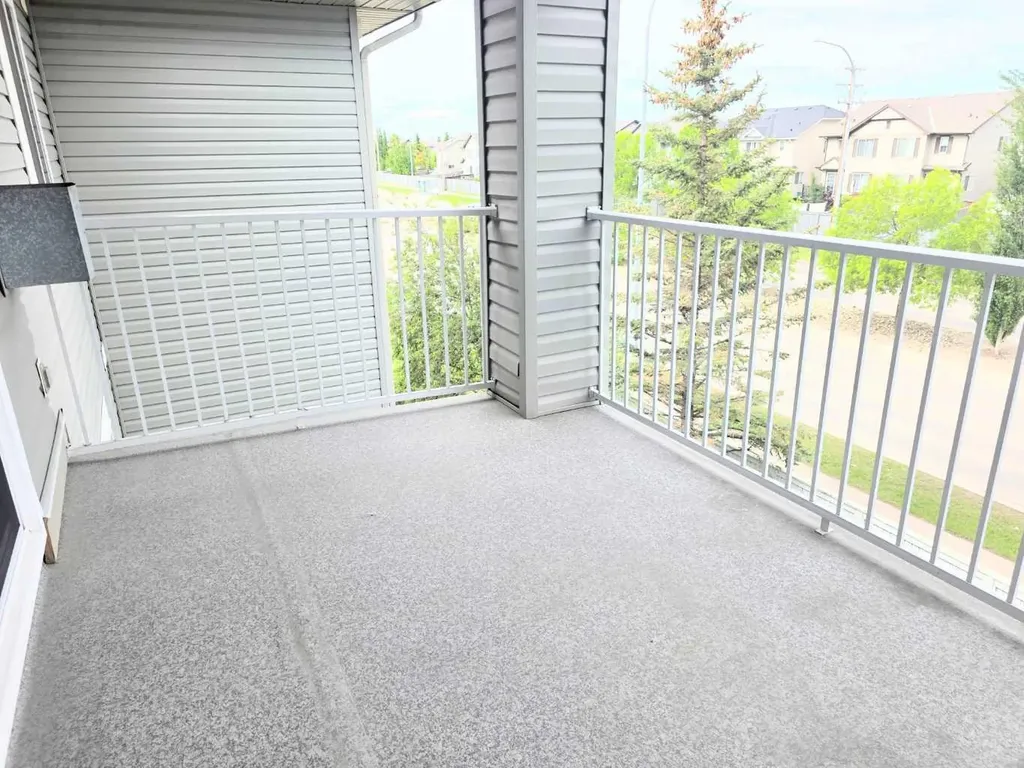 604 8 Street SW Airdrie AB T4B 2W4